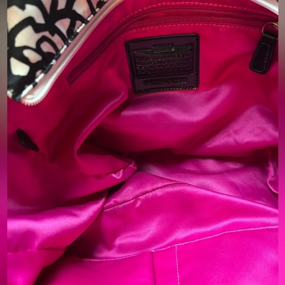 Coach Poppy Graffiti Shoulder Tote - Picture 4 of 13